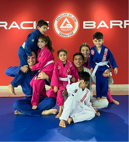 Turma infantil em ação